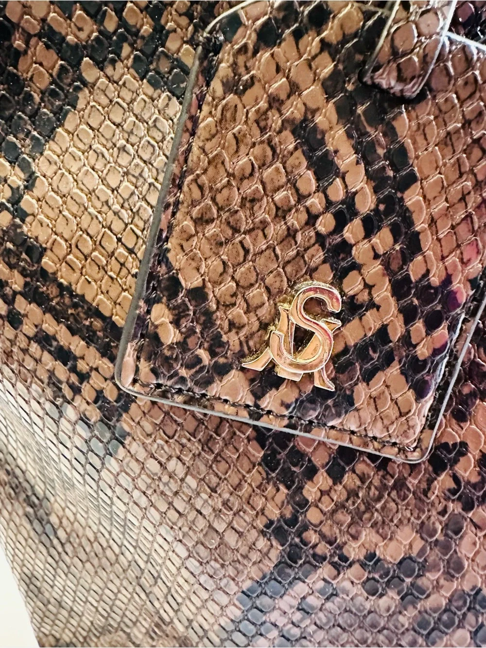 Steve Madden Wildly Chic Snake skin Style — Snakeskin-Print Tote 🐍✨2000s Glam